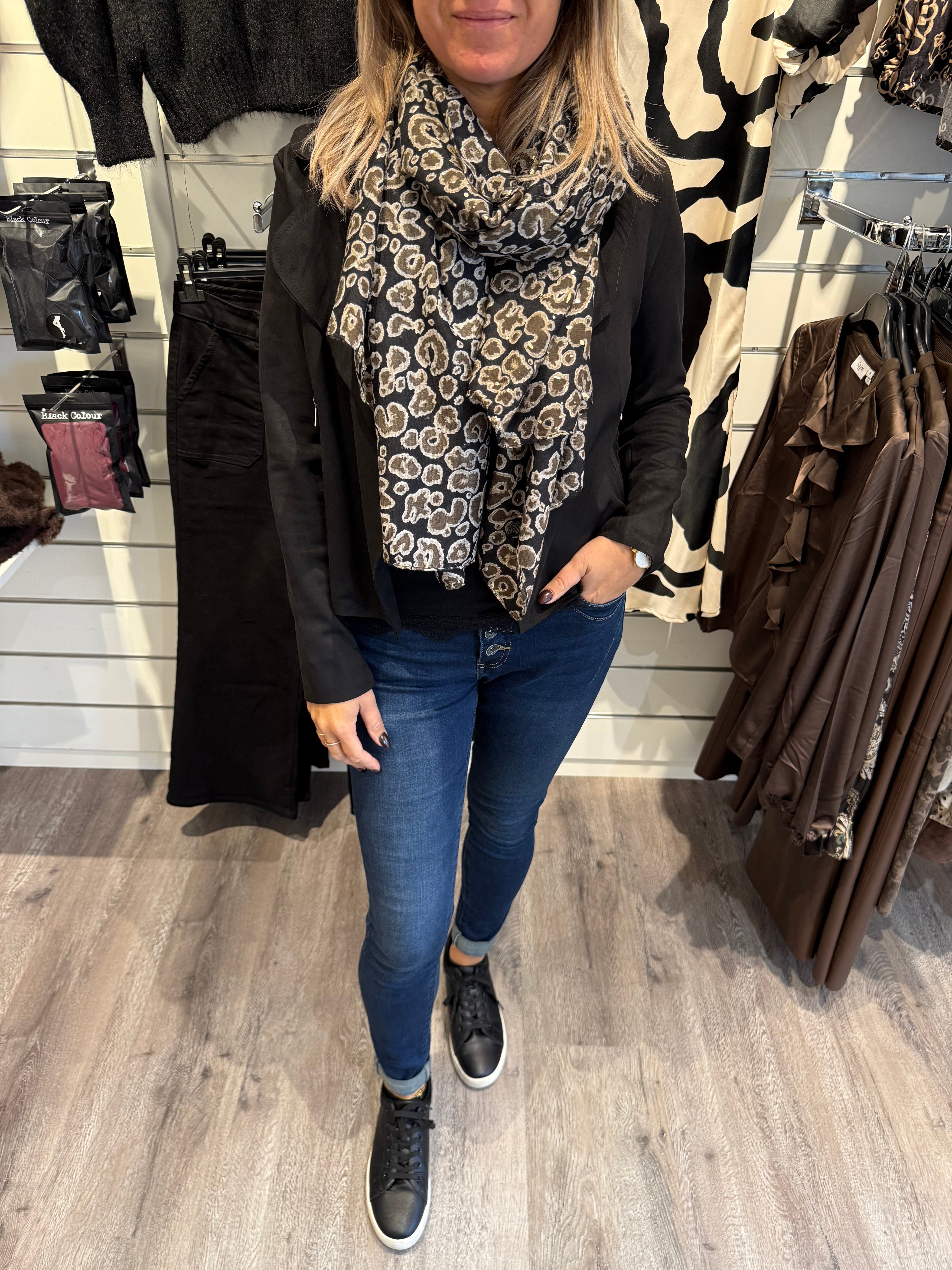 Ely Sjal Leopard Svart