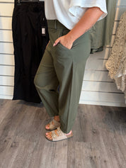 BCBeate Barrel Byxa Khaki
