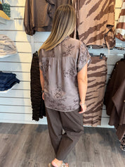 BCNancy Topp Taupe