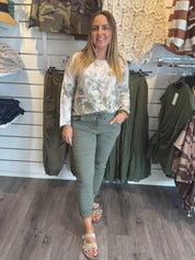 Malia stickad tröja flower Khaki