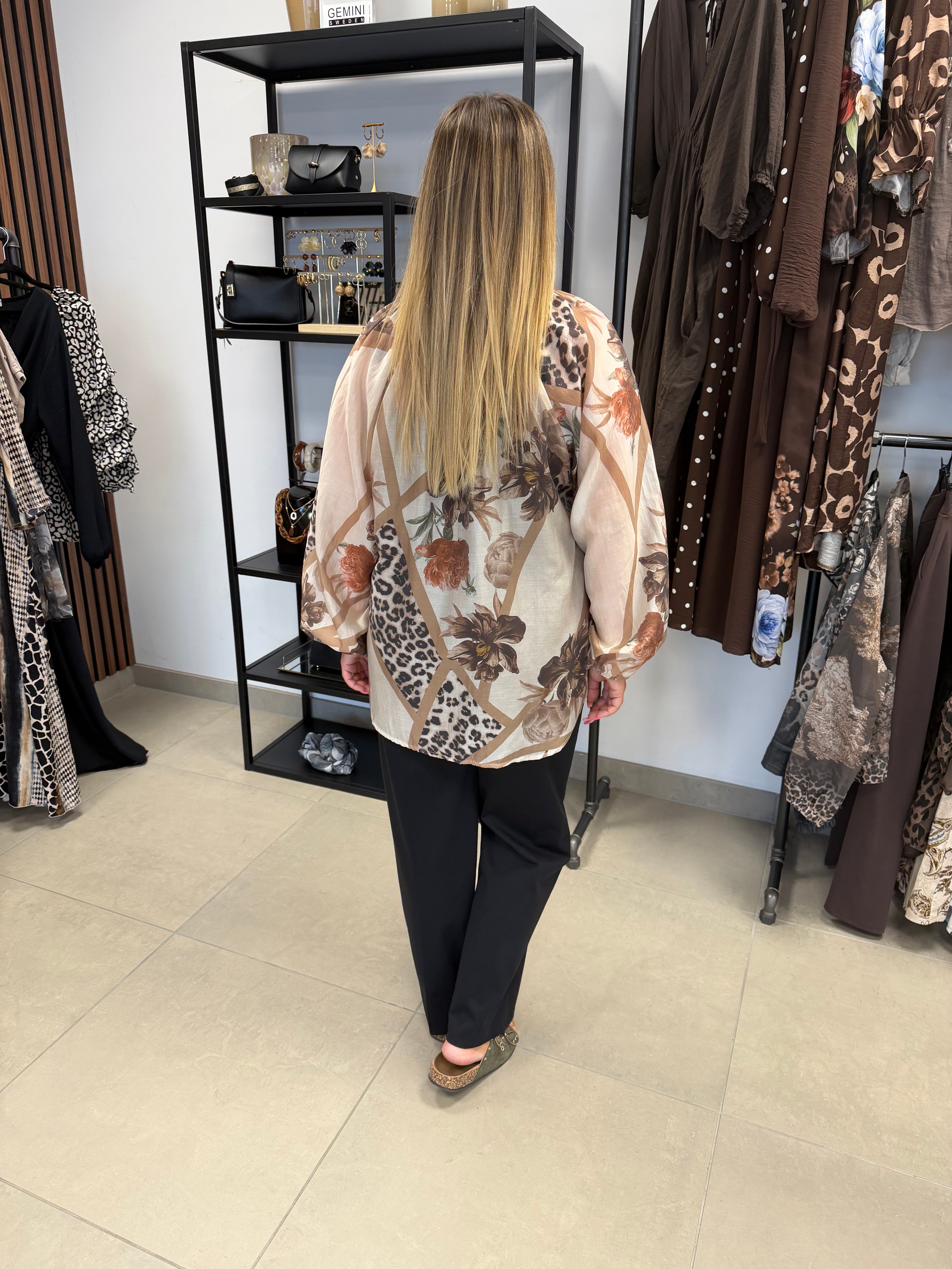 Fortuna Blus Leo/Flower Beige