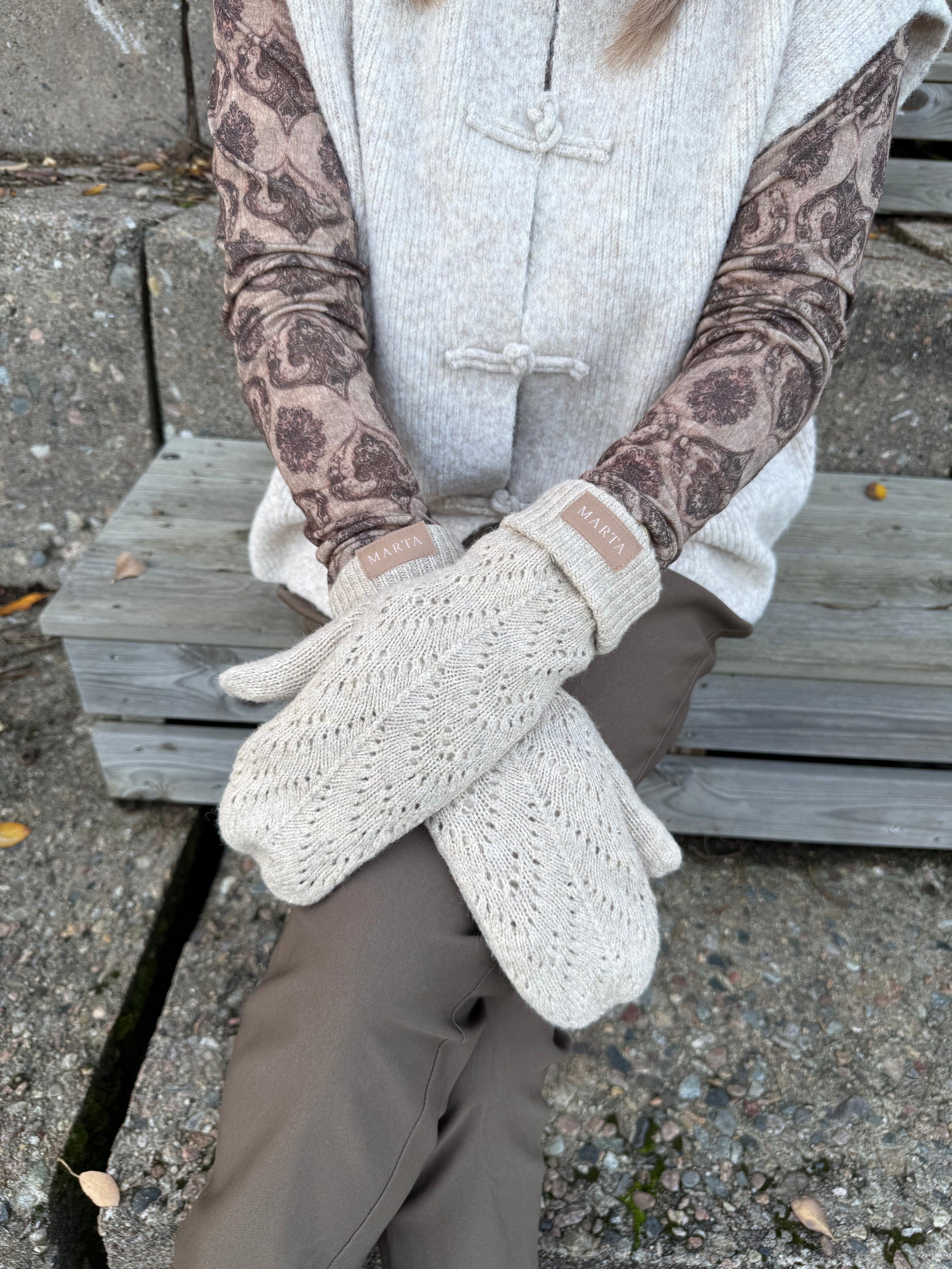 Skylar Vantar Beige