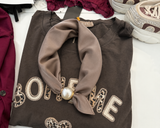 Scarf med pärla - Taupe