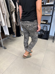 Adria Magiska byxor Camo Taupe