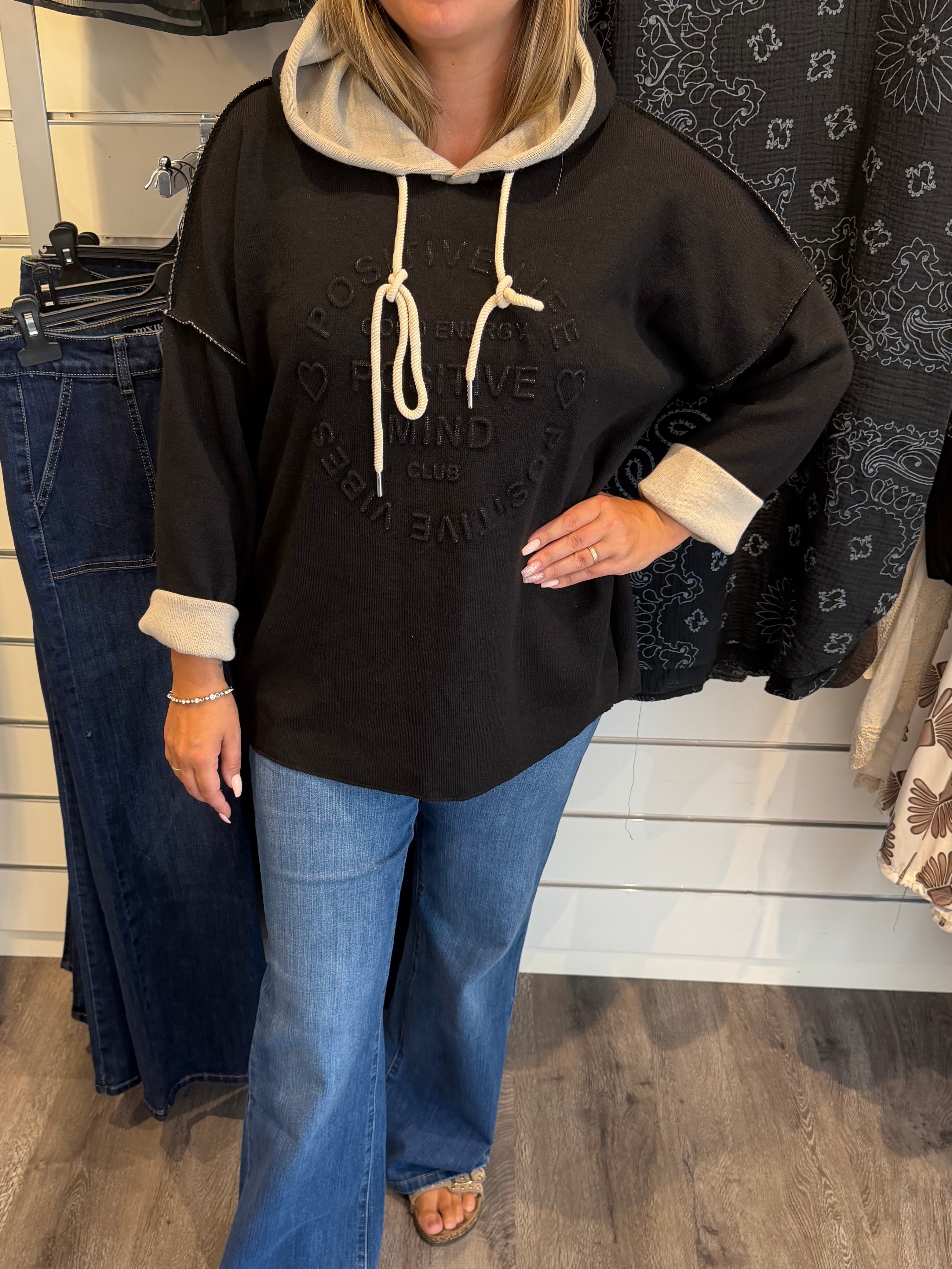 Jenny- Tröja med luva Svart