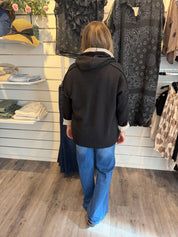 Jenny- Tröja med luva Svart