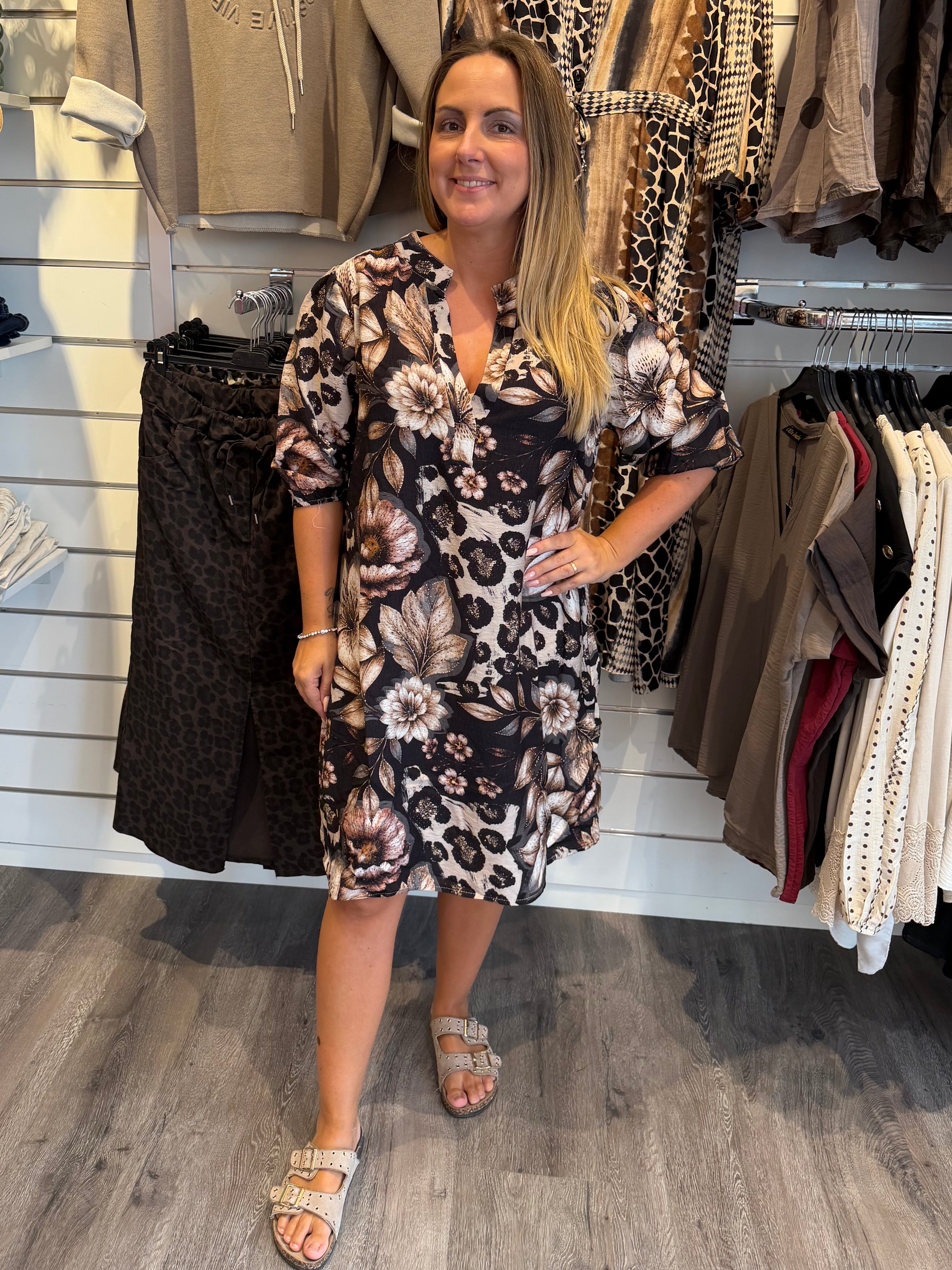 Goldie  Klänning Flower Svart
