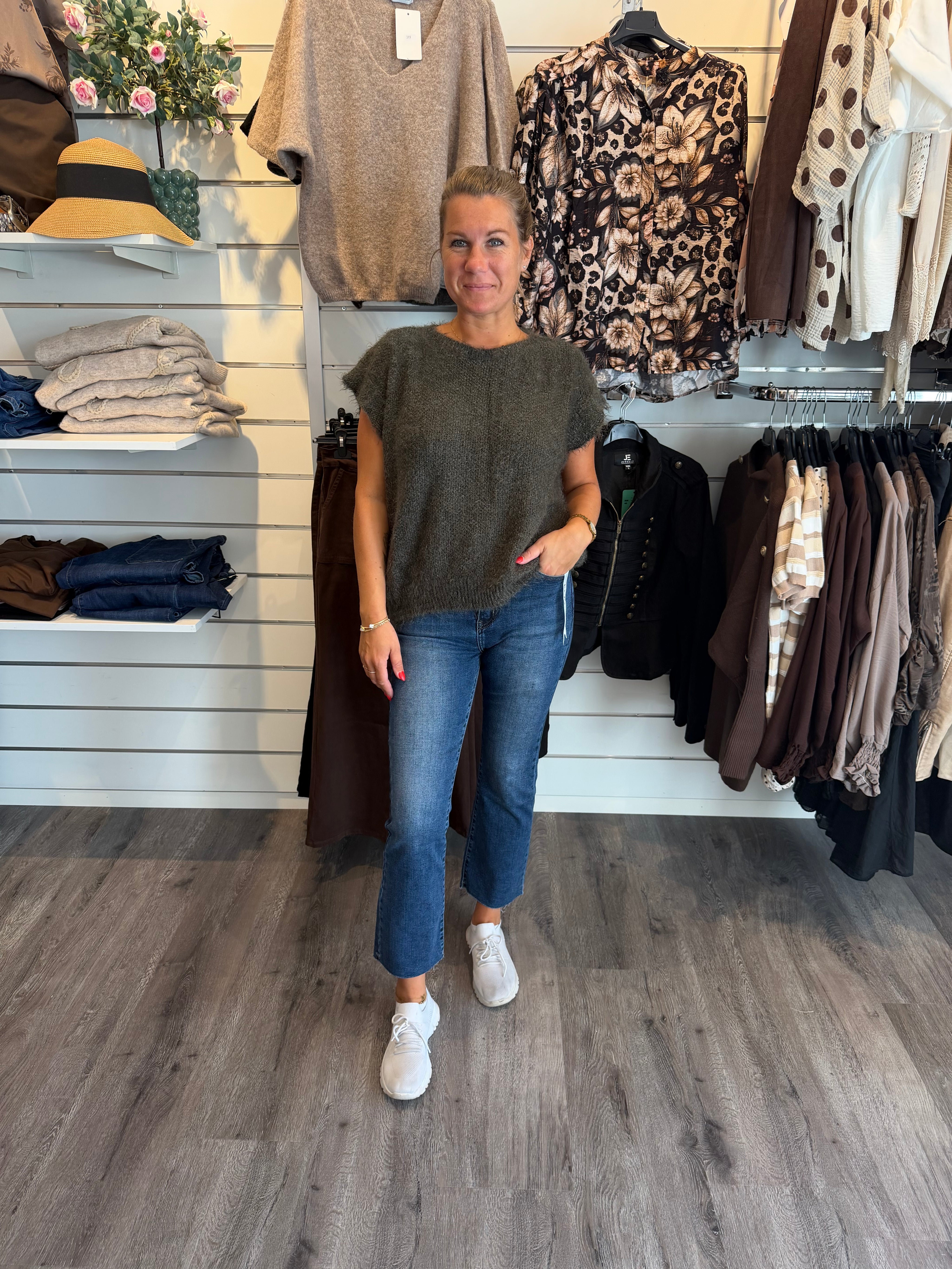 Leya - Stickad Topp Military