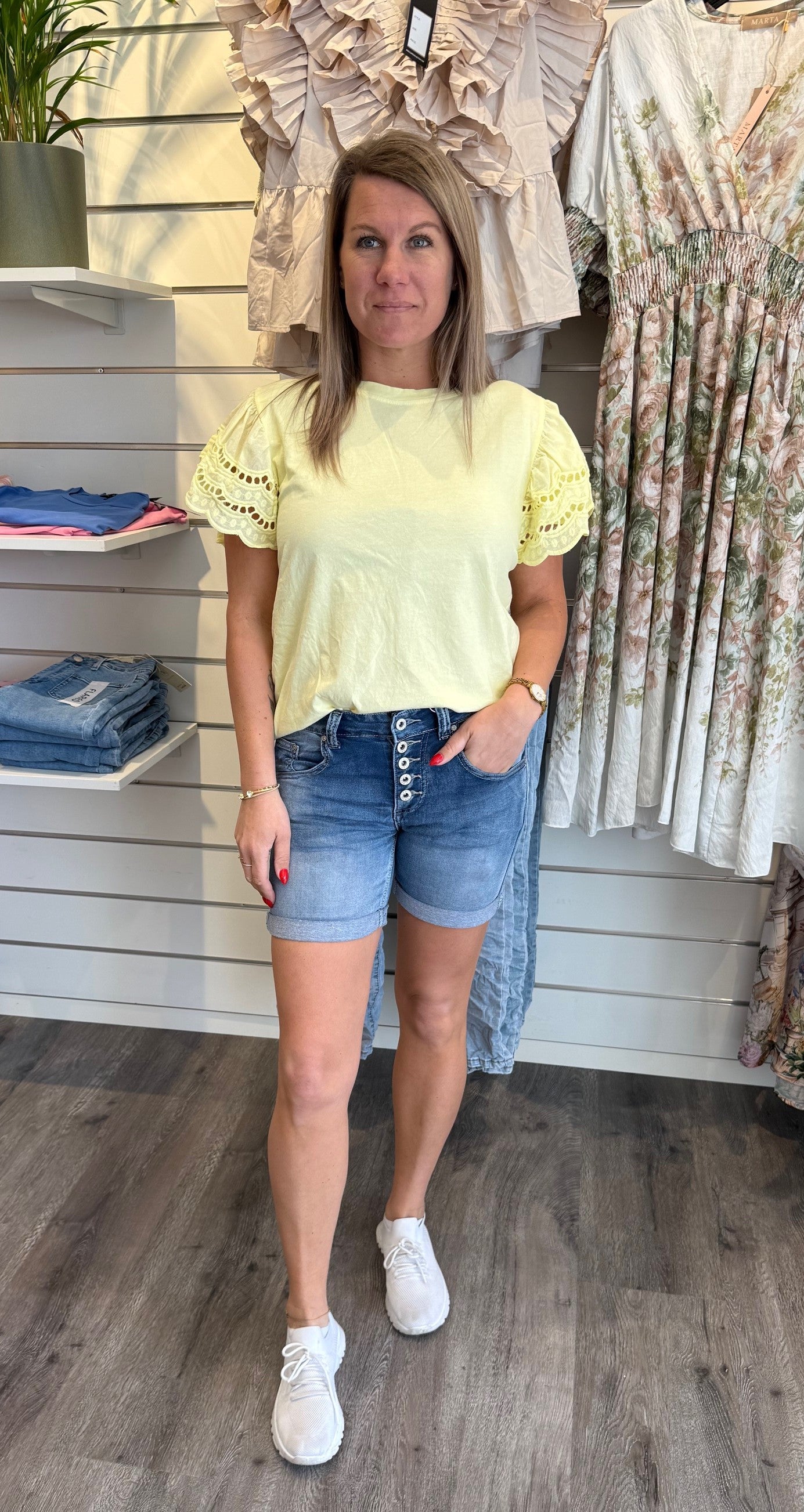 Alba Jeansshorts med knappar 1262-B-A Denim