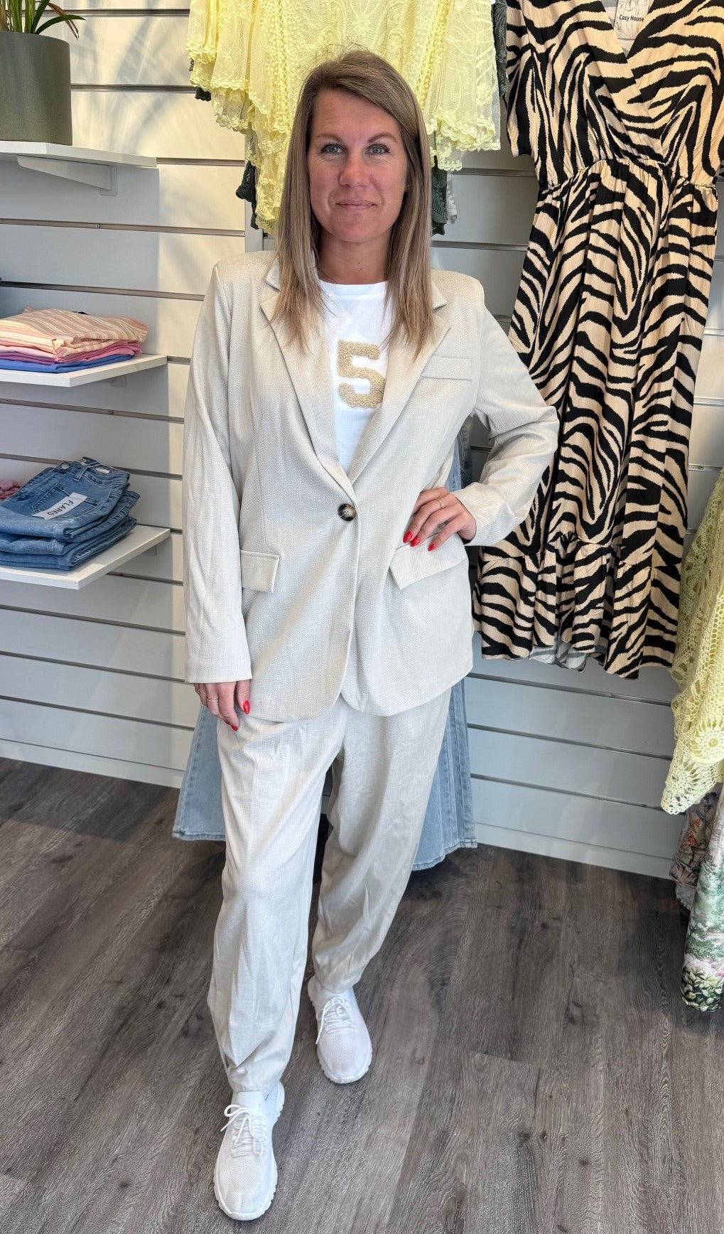 Anela Kavaj Beige