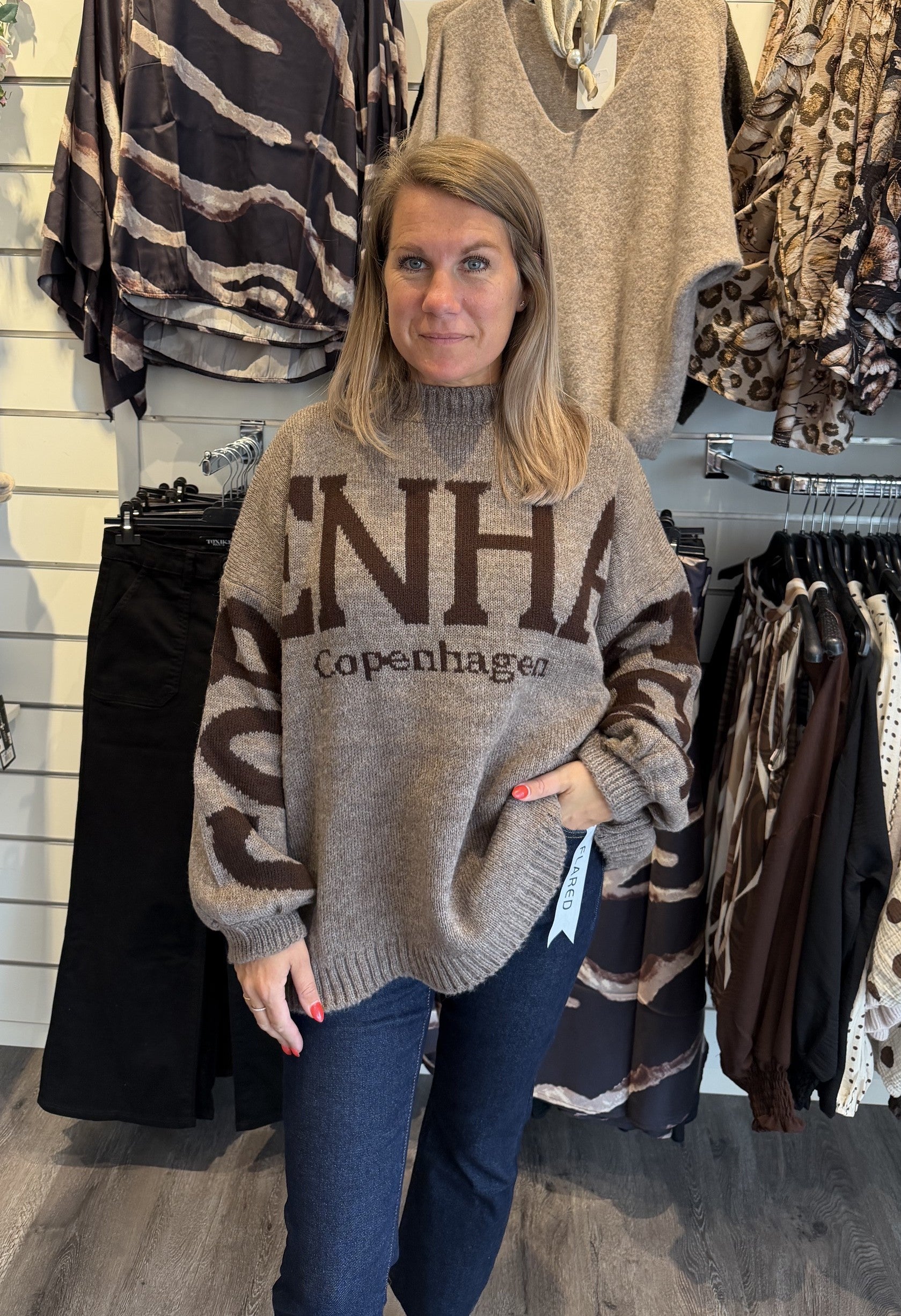 Aria - Stickad tröja - Copenhagen - Mörk Fango
