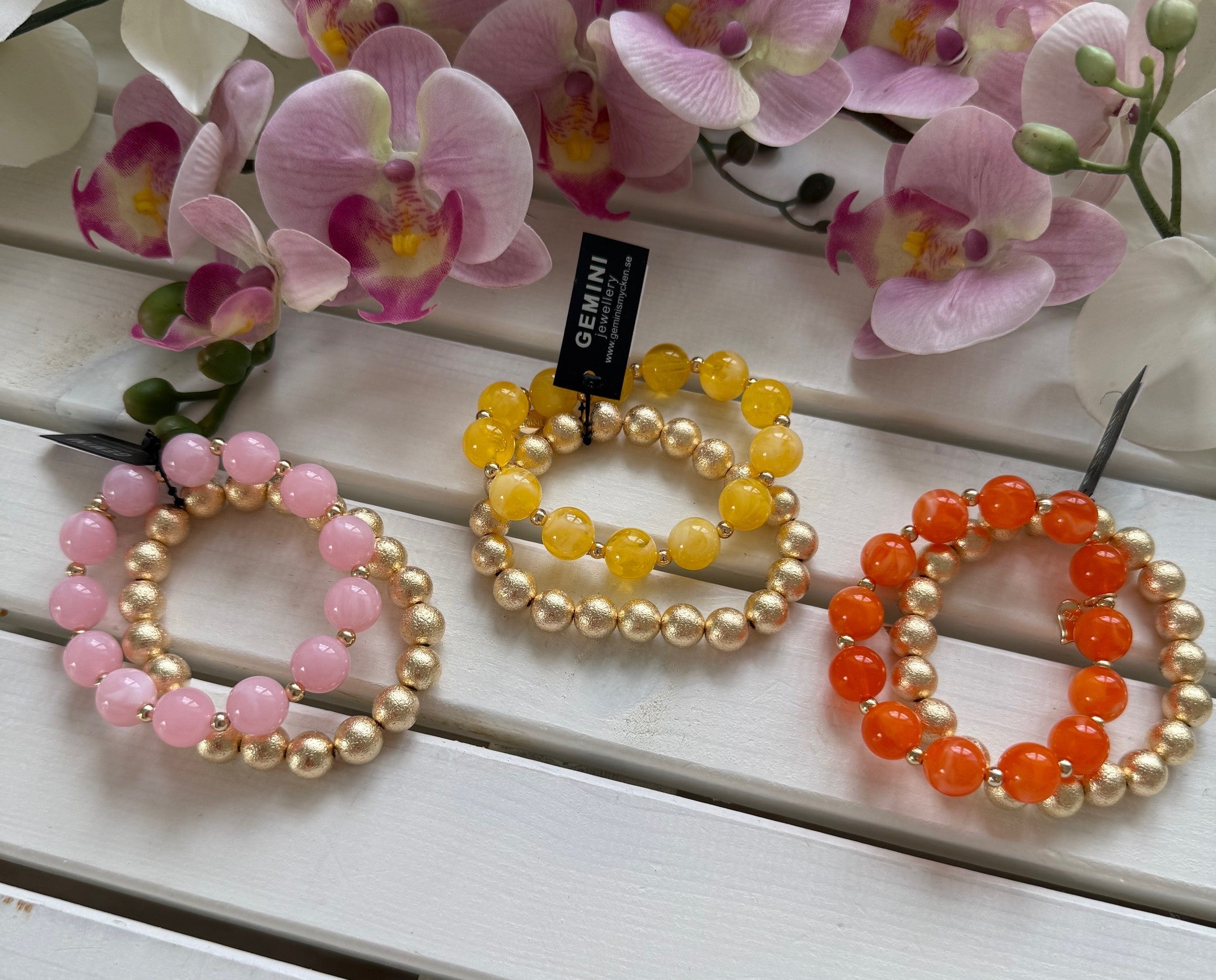 Armbandmellanparlor.jpg