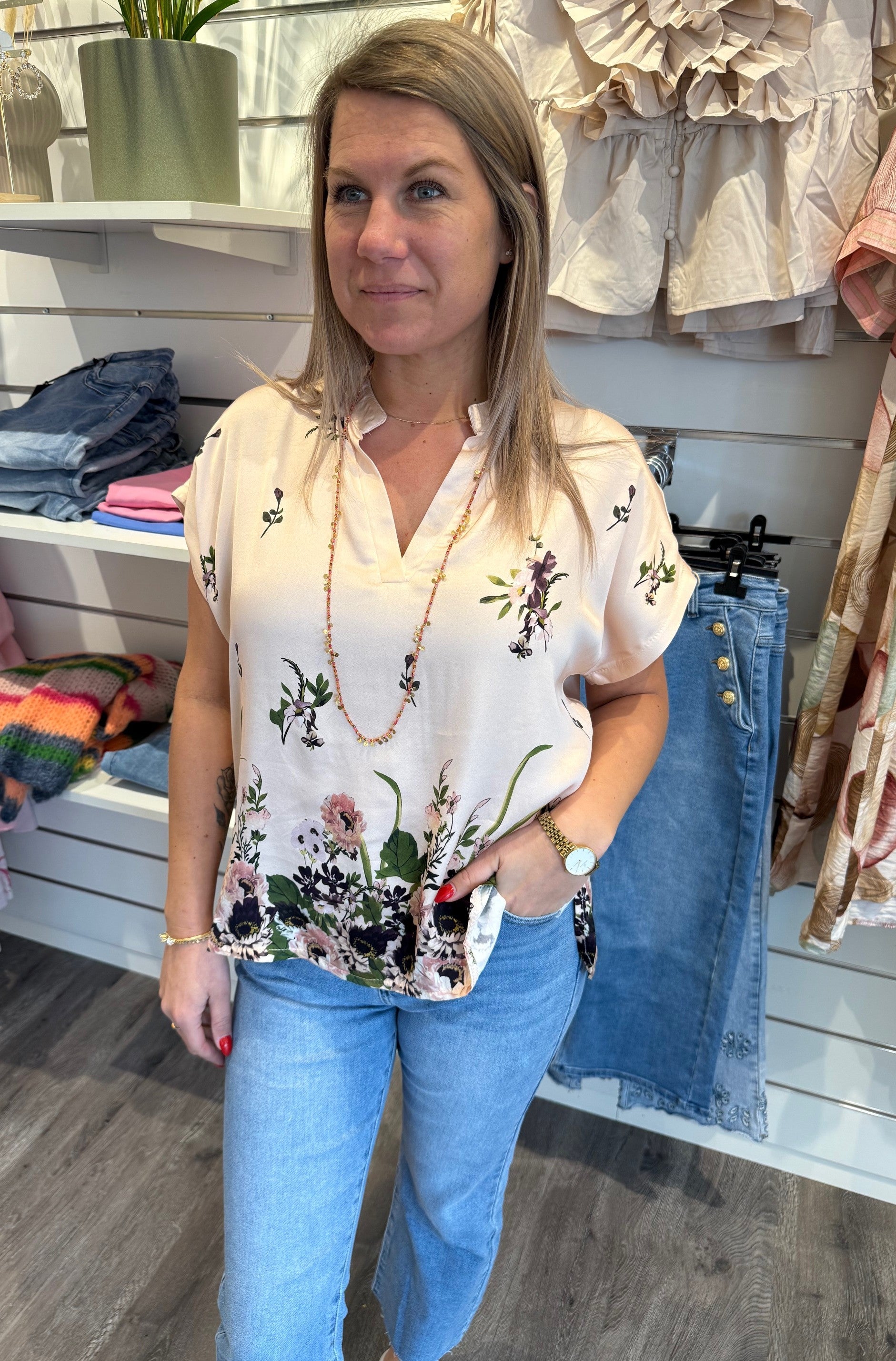 BCBeatrix  Blus  Flower Creme