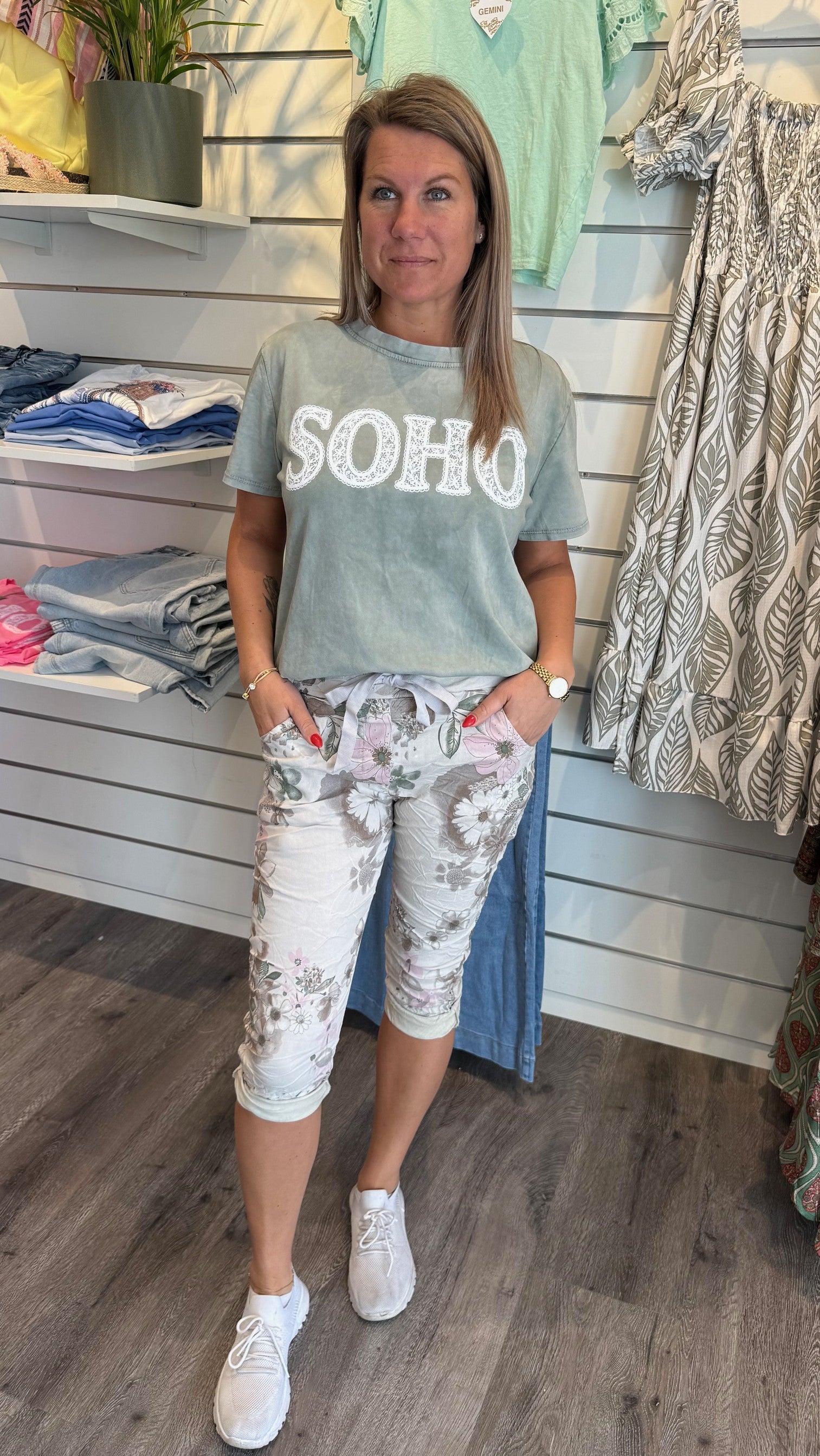 Belina Tshirt Khaki