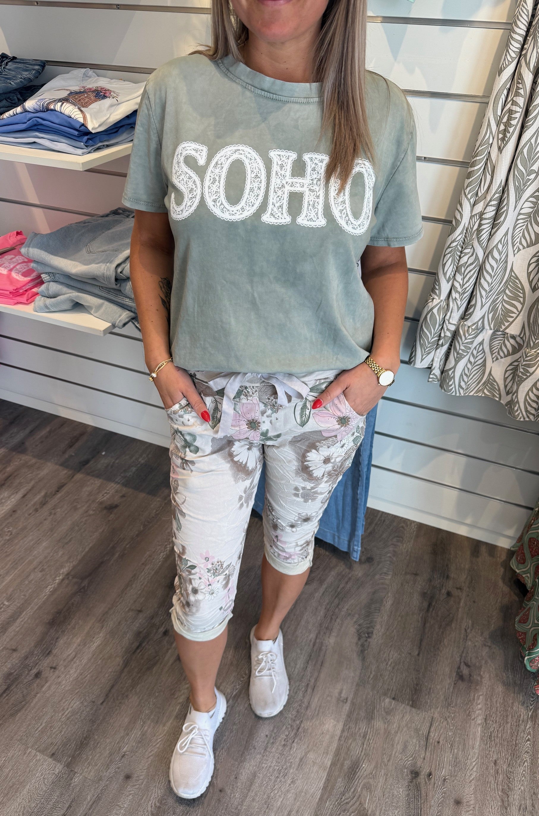 Belina Tshirt Khaki