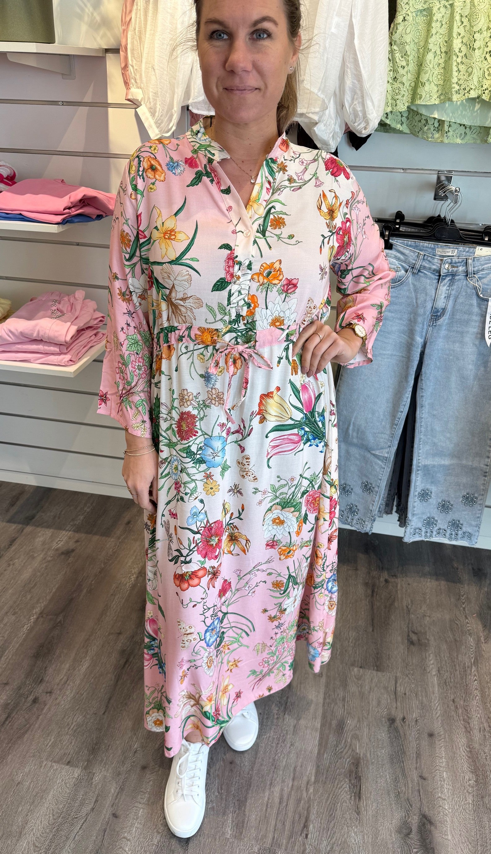 Bettan- Klänning - Blommor- Rosa