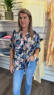 Laila - Blus - Blommor - Blå