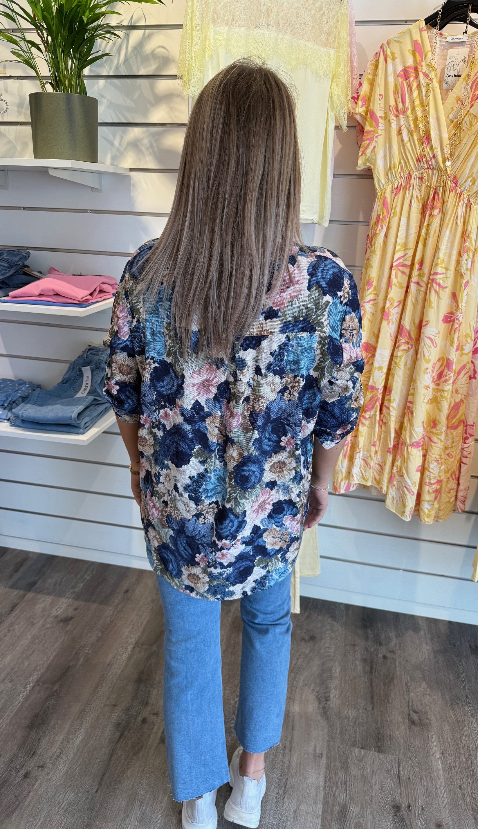 Laila - Blus - Blommor - Blå