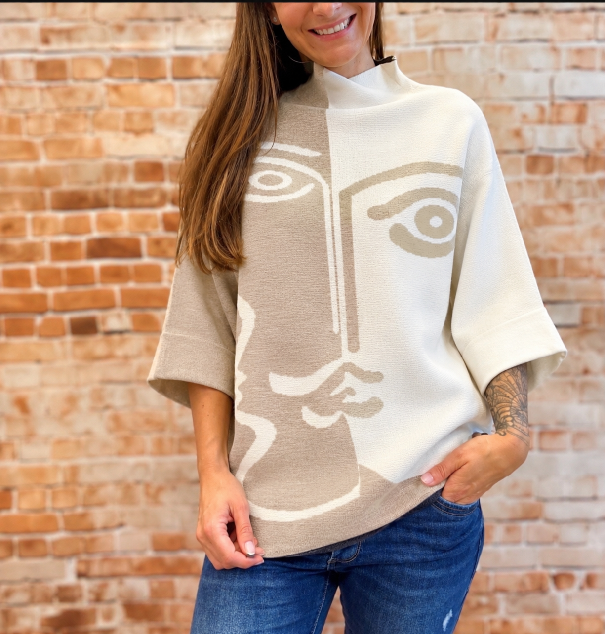 Åsa Ponchotröja Ansikte Beige FÖRBOKA