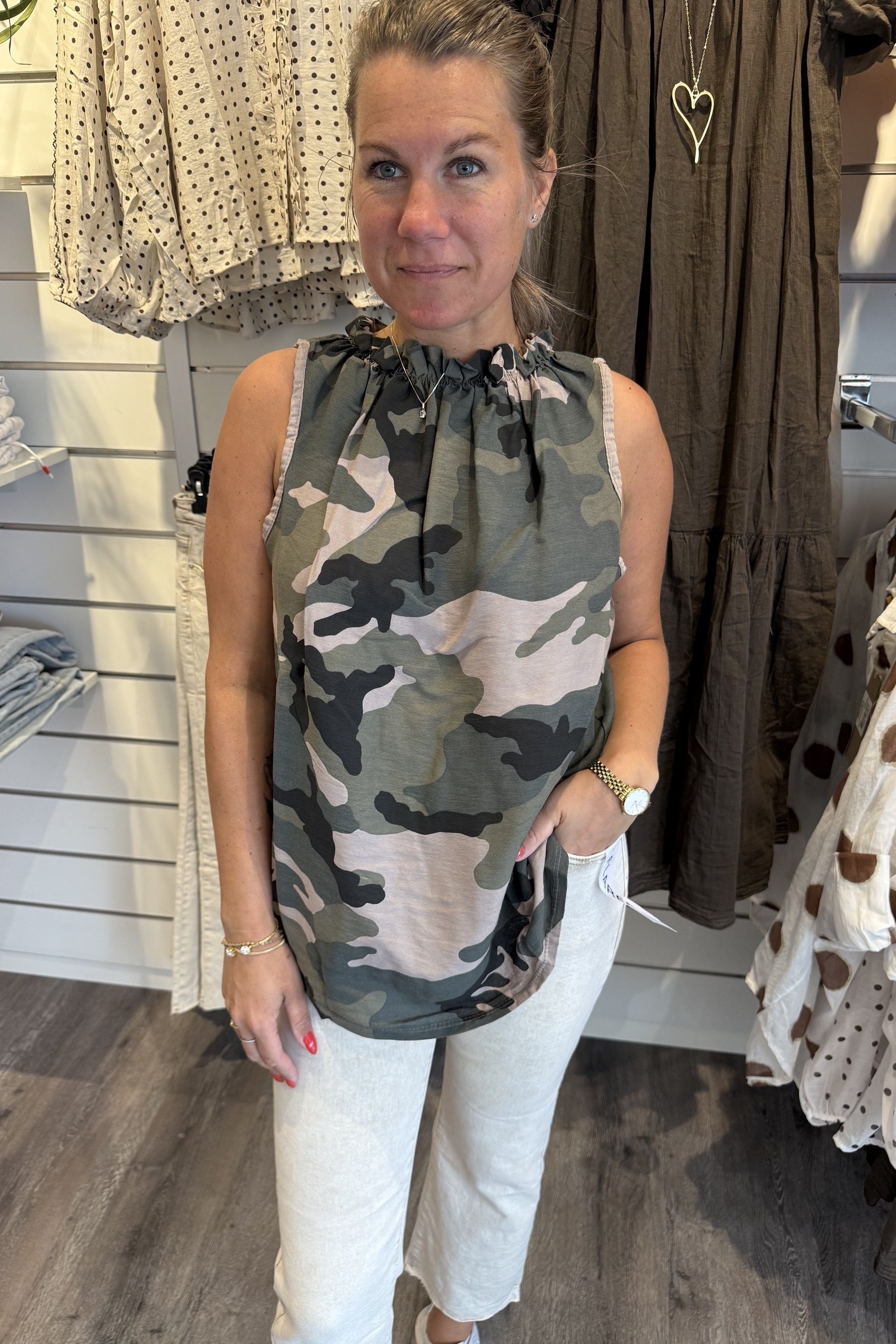 Camo1.jpg