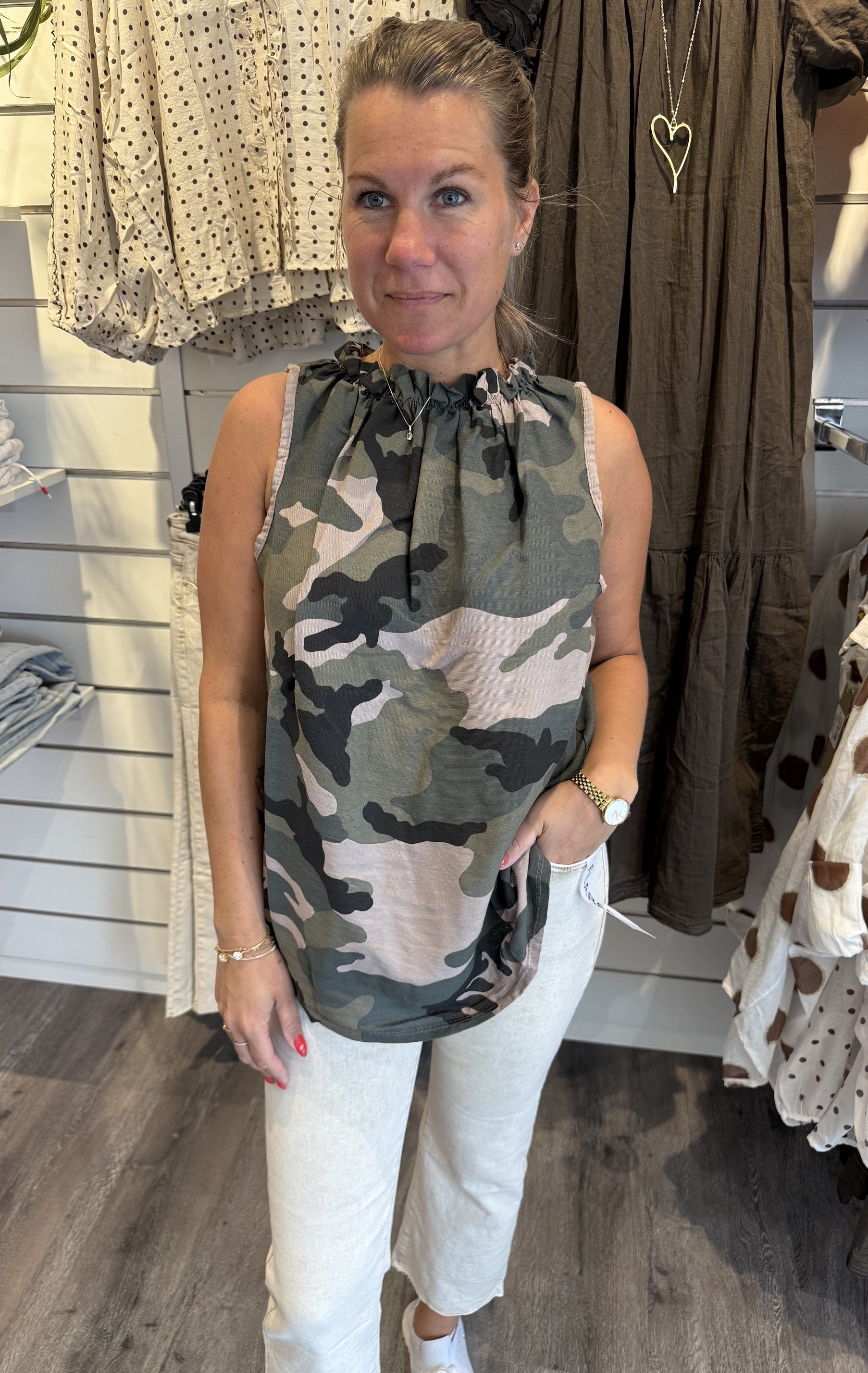 Lucina Topp Camo