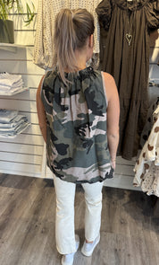 Lucina Topp Camo