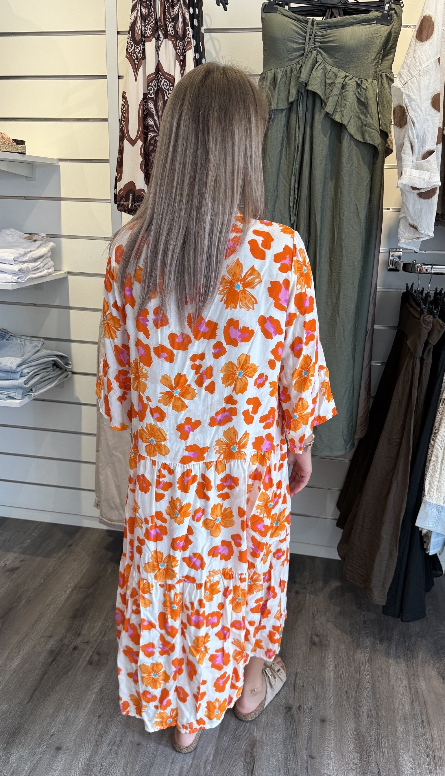 Carla klänning blommig Orange