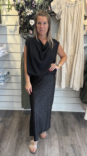Nelly Satinkjol Leopard Svart