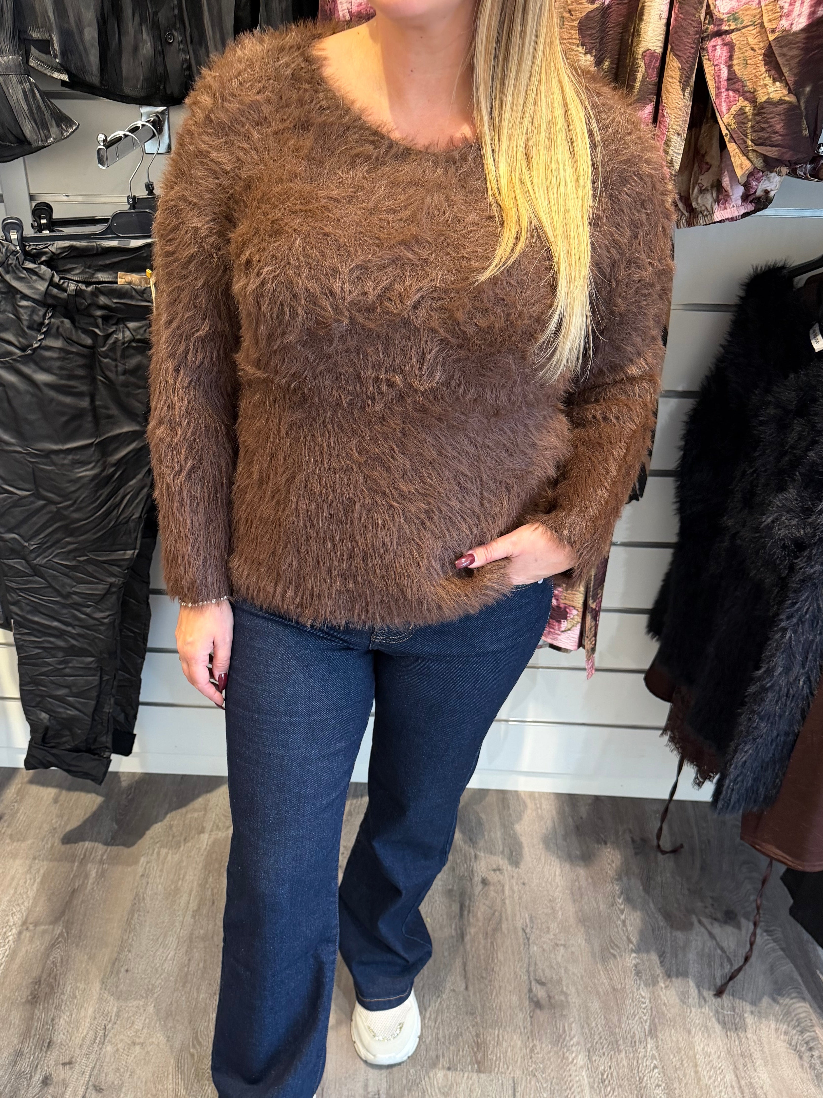 Alissa Fluff tröja Choco