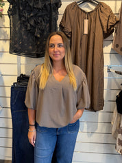 Saga V-ringad topp med ballong arm Taupe