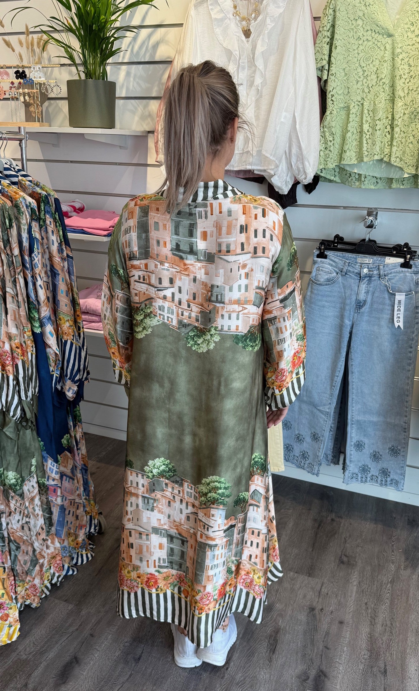 Fredrica -Satinklänning - Khaki