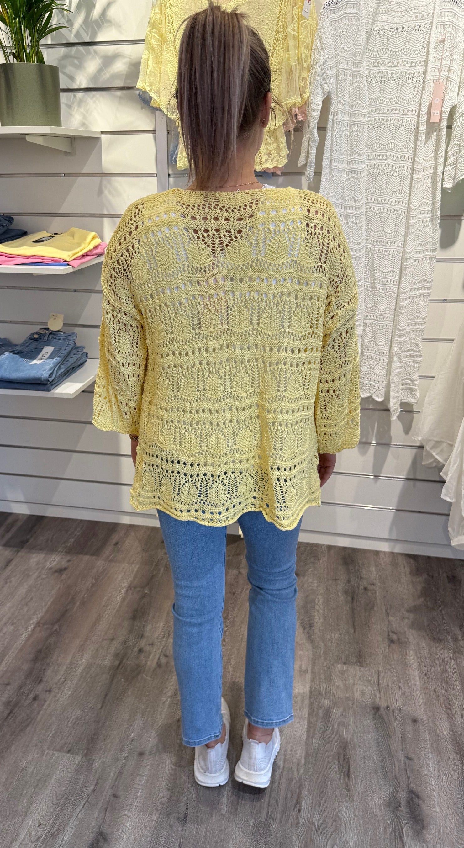 Hailey - Kort virkad Kofta - Gul