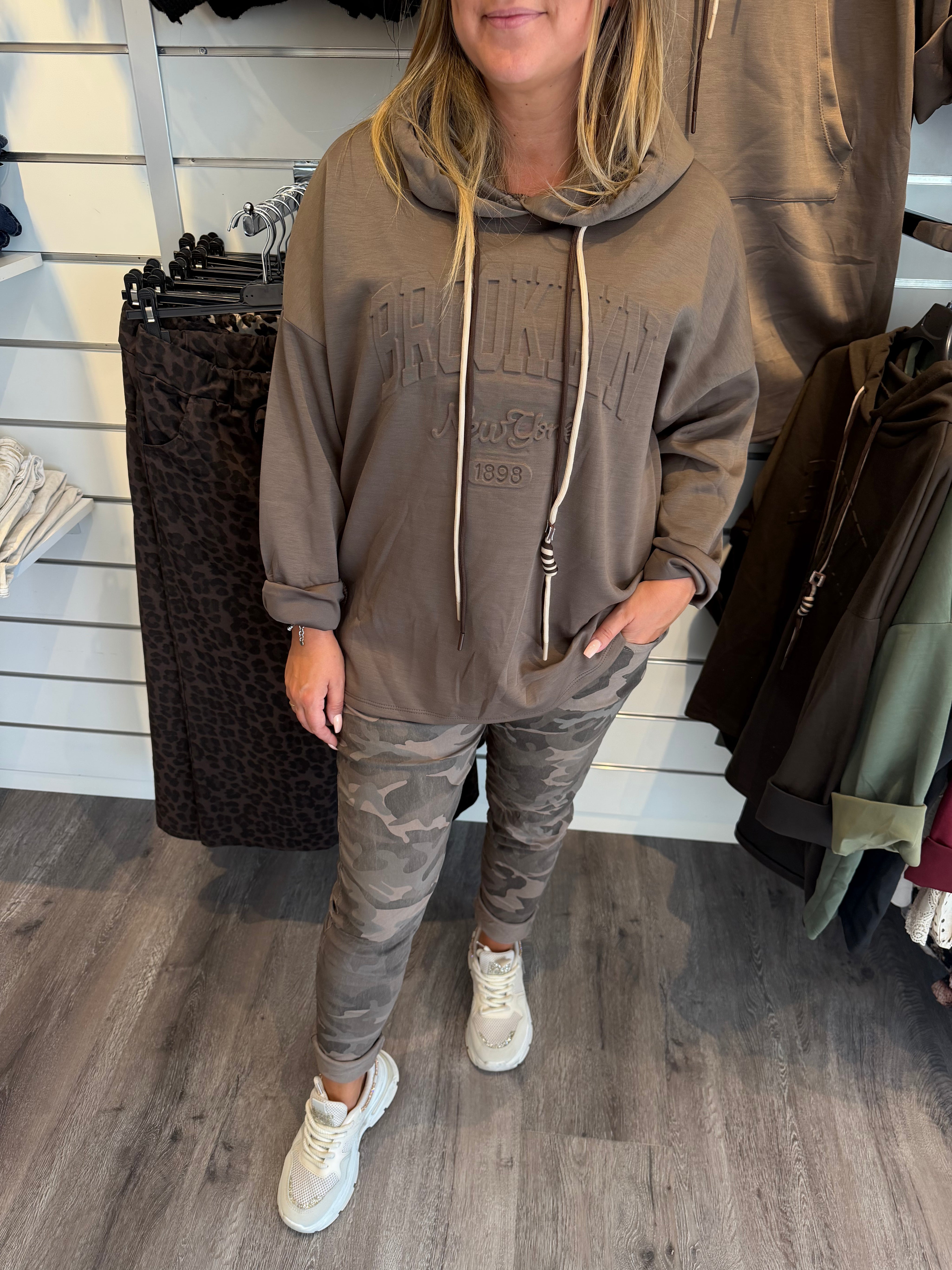 Milo Tröja med luva Taupe