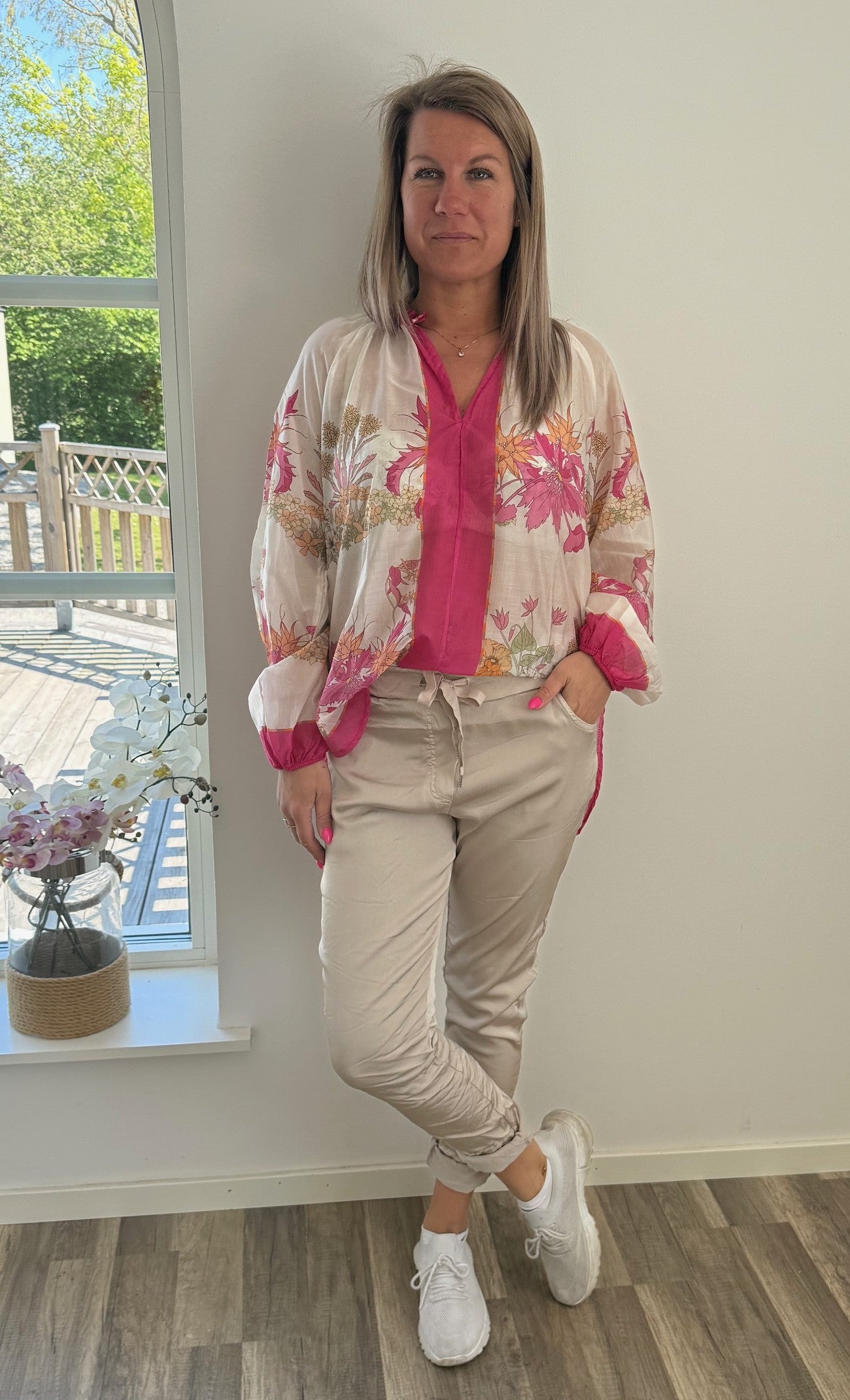 Ilma Glansiga Magiska Byxor Beige