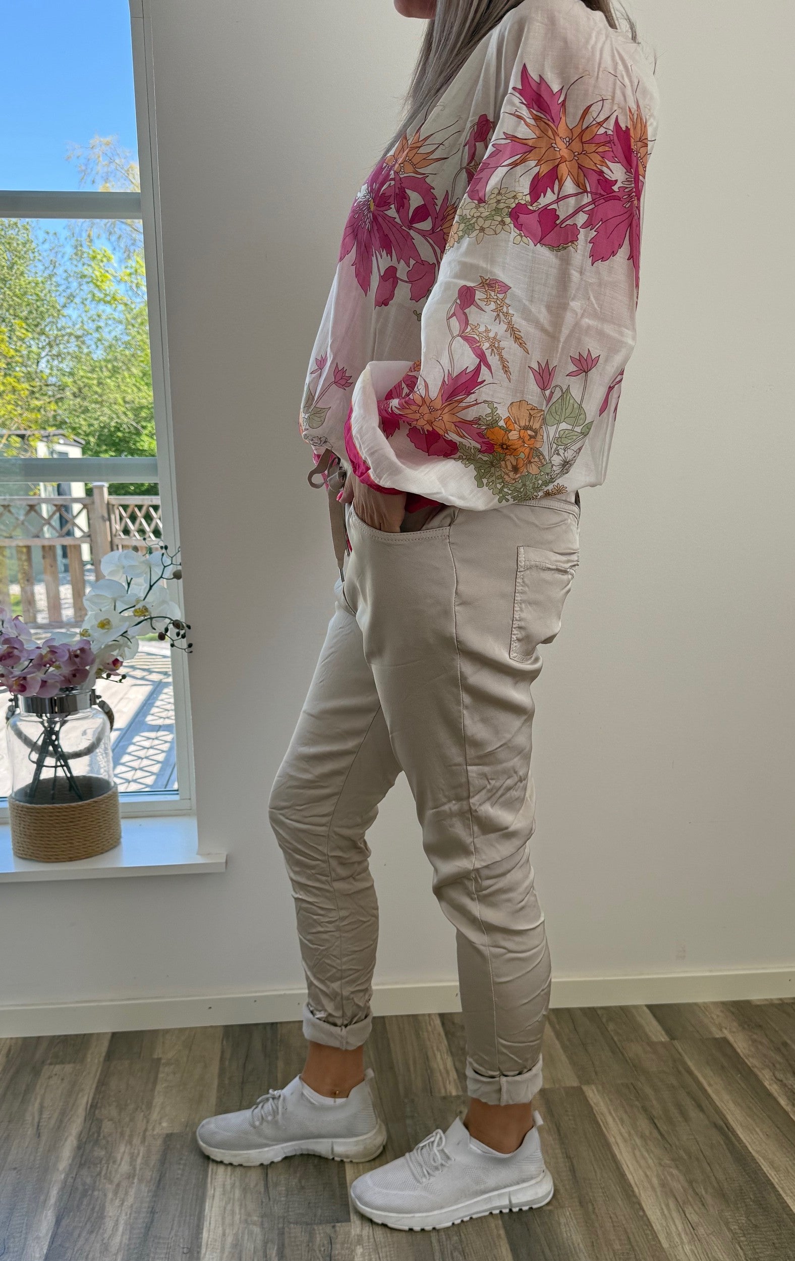 Ilma Glansiga Magiska Byxor Beige