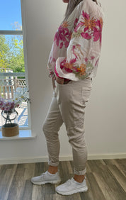 Ilma Glansiga Magiska Byxor Beige