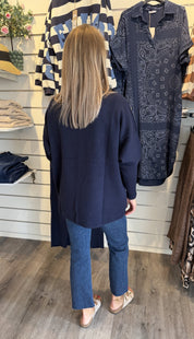 Julia Längre tröja med knappar Navy