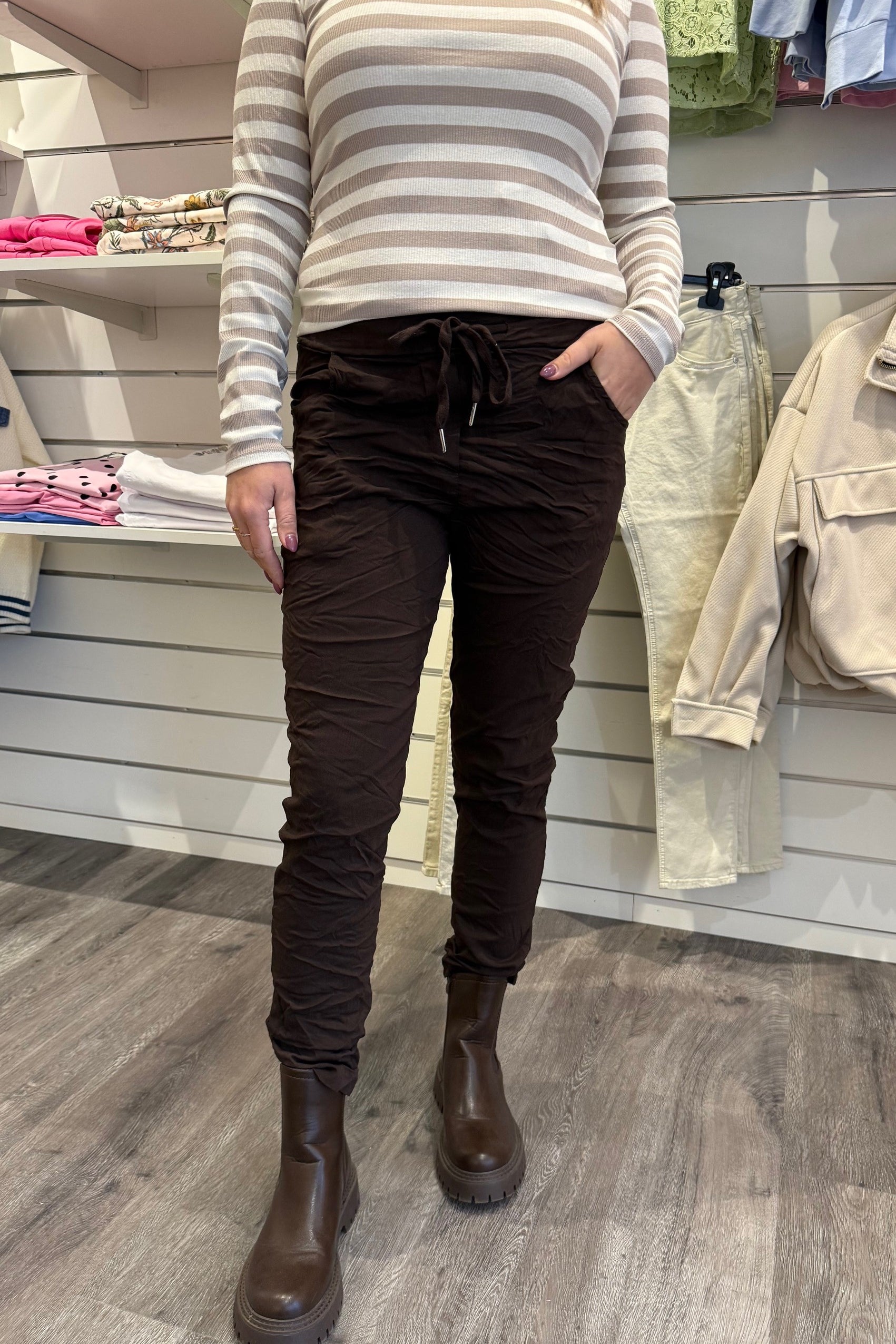 Kaliebrun1_cb4e8dff-0dc0-4ae5-b16c-2d8d1a987e61.jpg