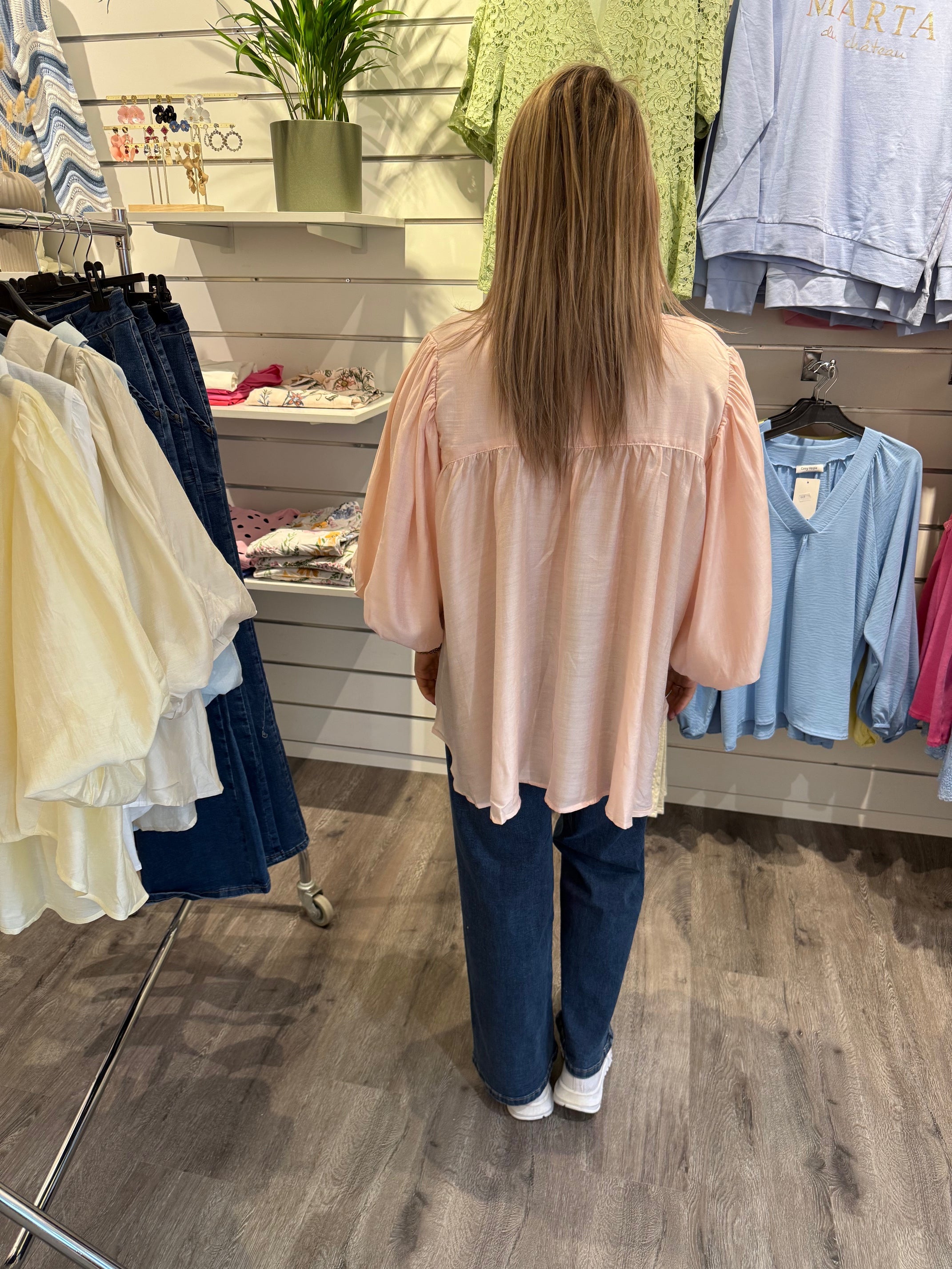 Kerstin - Blus med ballongarm - Rosa