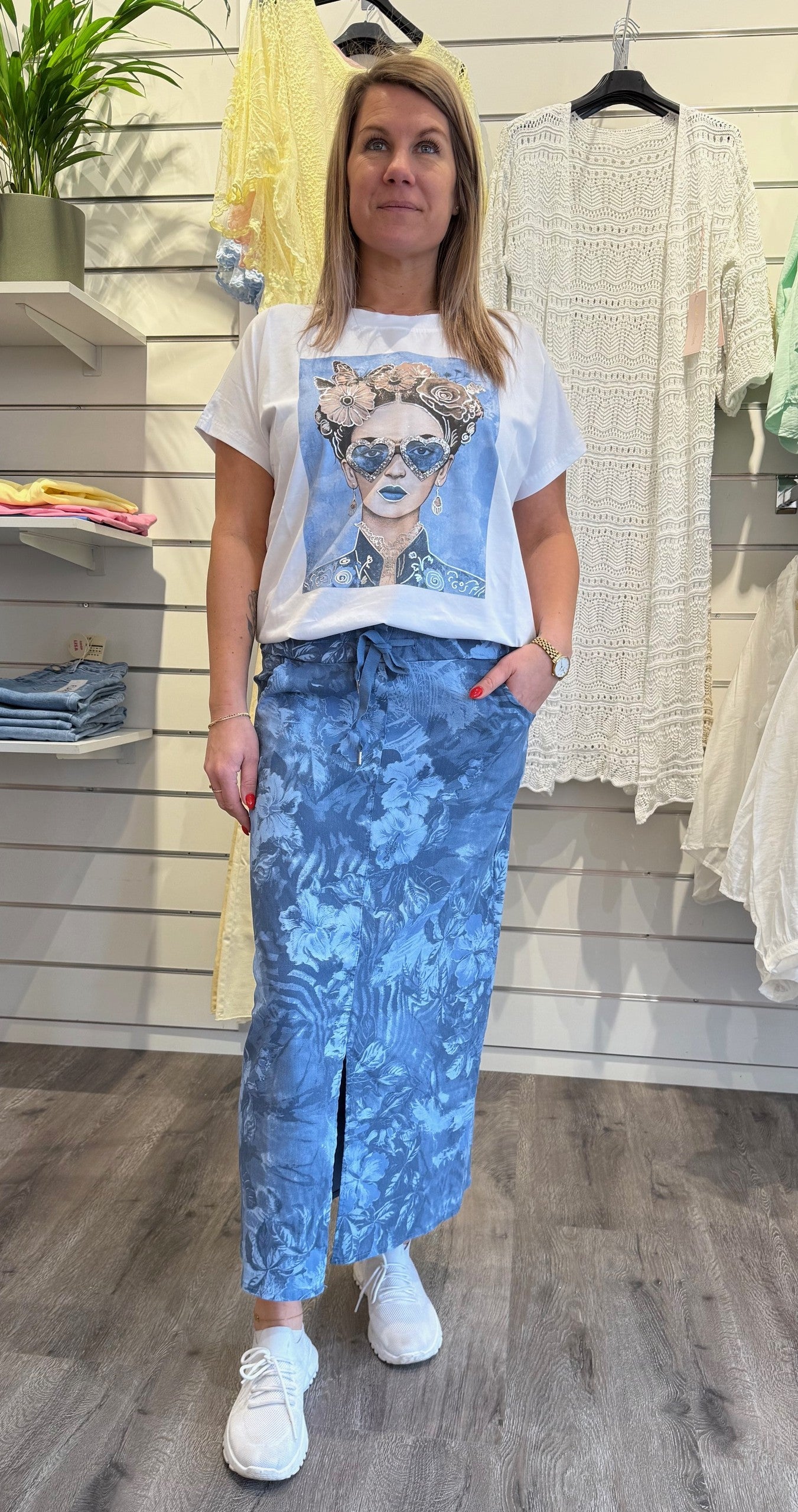 Madde - Kjol med knyt - Bladmönster - Denim