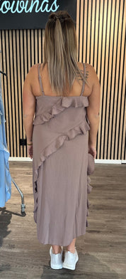 STLilian - Klänning - Volang - Taupe