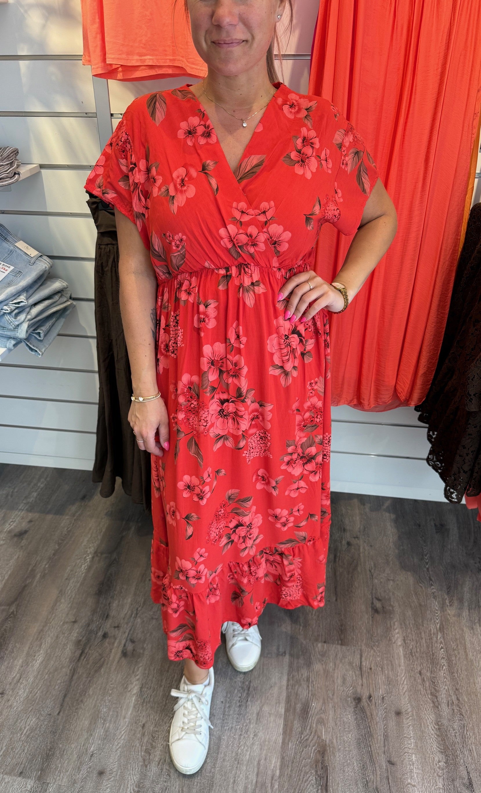 Lizette Klänning Blommor Röd