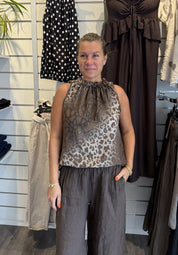 Lucina Topp Leopard Choco