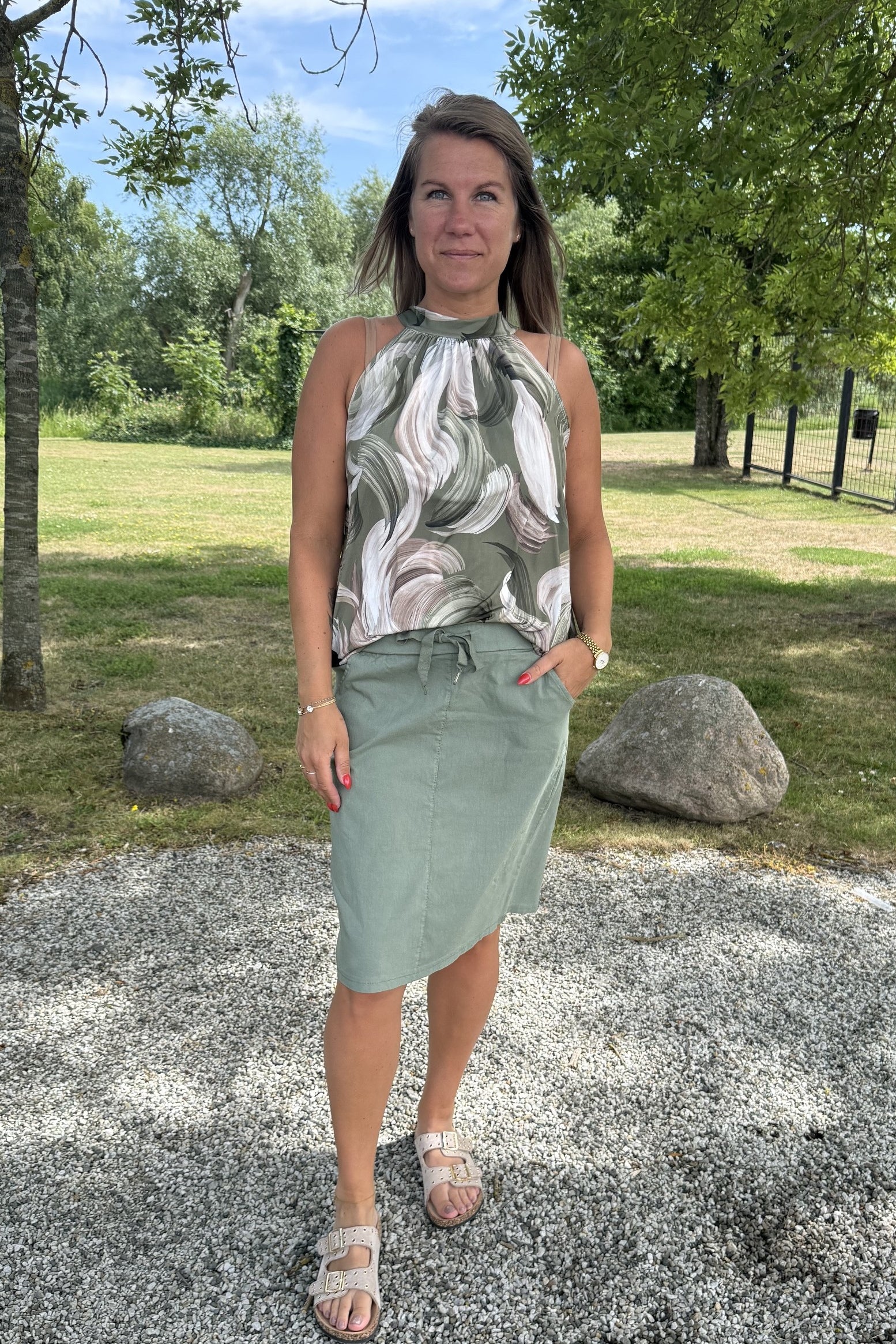 Maddekortkhaki1.jpg