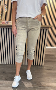 Mila - Trekvartsbyxor - Beige-