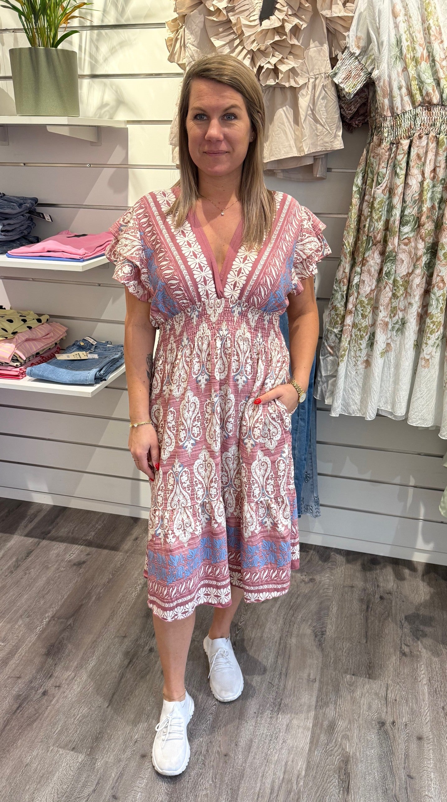 Mindy - Kort- Klänning - Mönster -Cream/Rosa/Blå