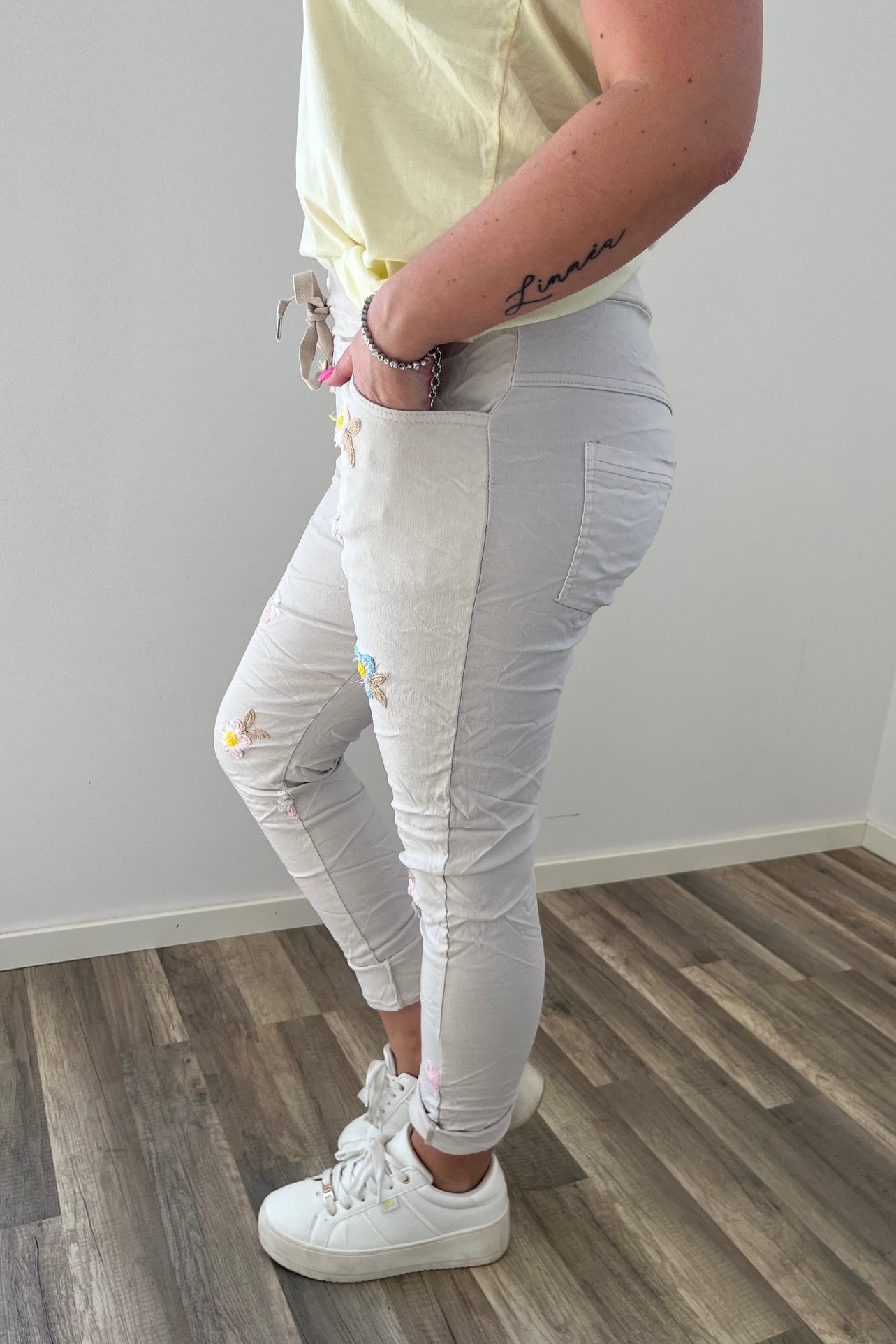 Mirelabeige1.jpg