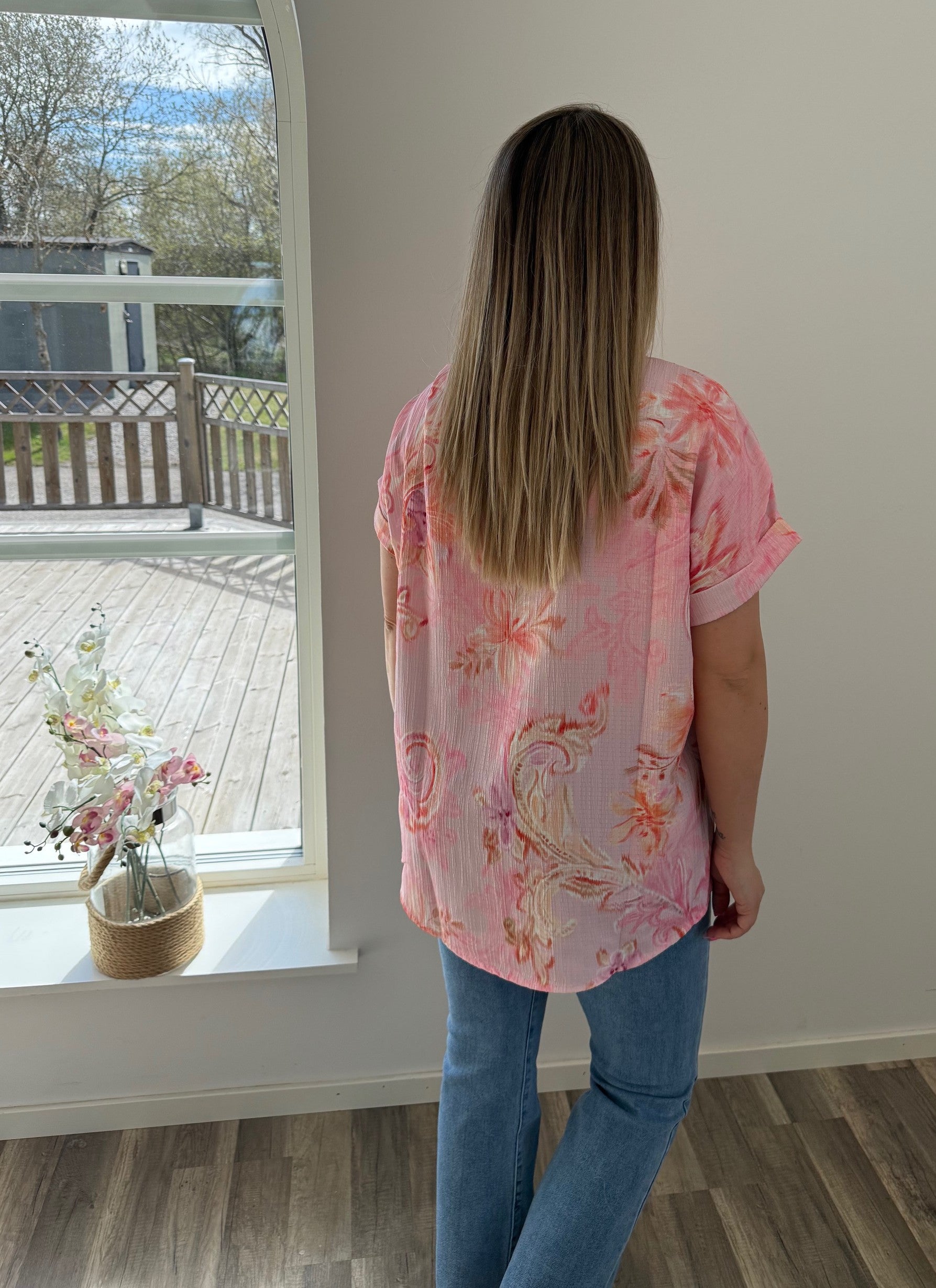 Monica Topp med blommor Rosa