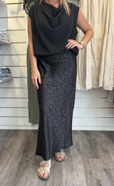 Nelly Satinkjol Leopard Svart