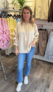 Raya - Topp med volang - Beige